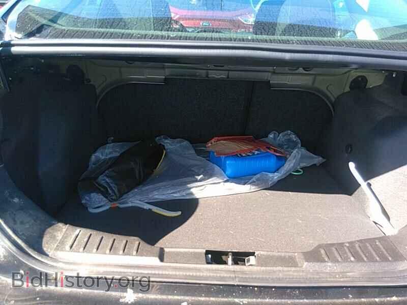 2017 Ford Focus - VIN: 1FADP3FE7HL283451 - Photo 7