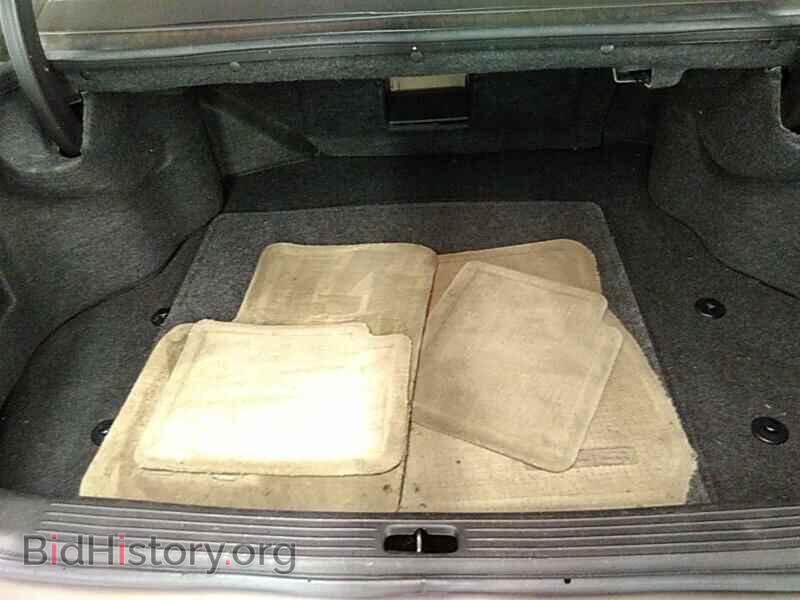 2002 Cadillac DeVille - VIN: 1G6KE57Y12U150524 - Photo 7