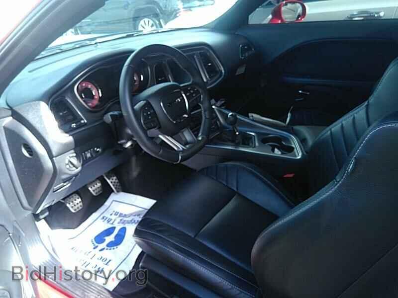 2016 Dodge Challenger - VIN: 2C3CDZC90GH253507 - Photo 3