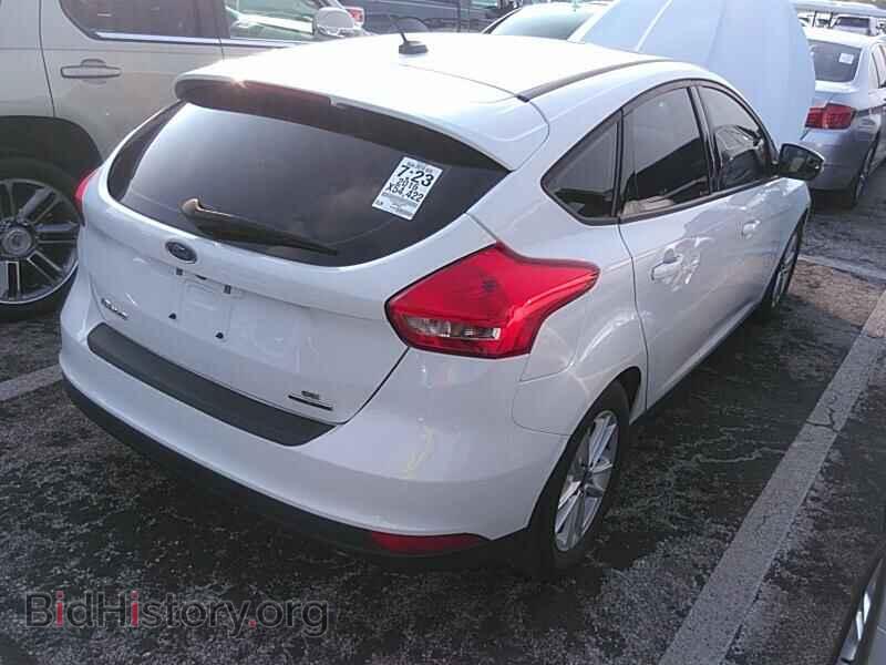 2016 Ford Focus - VIN: 1FADP3K2XGL249966 - Photo 2