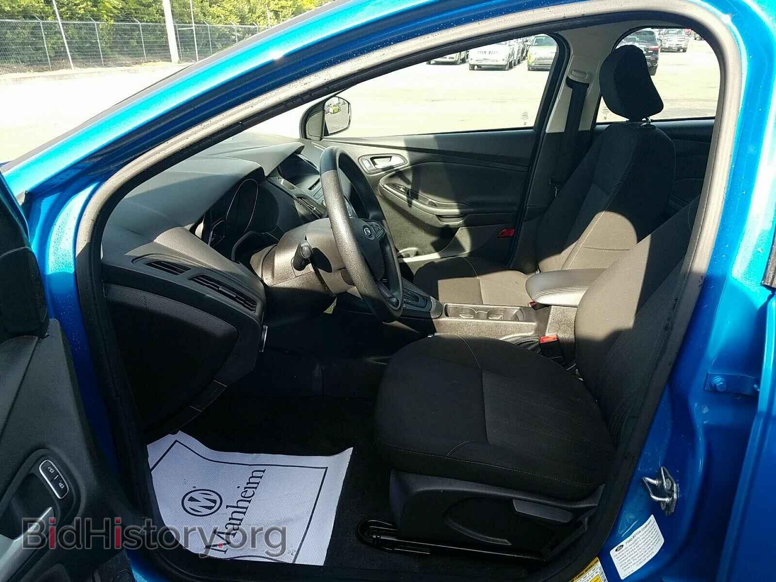 2015 Ford Focus - VIN: 1FADP3F24FL281577 - Photo 3
