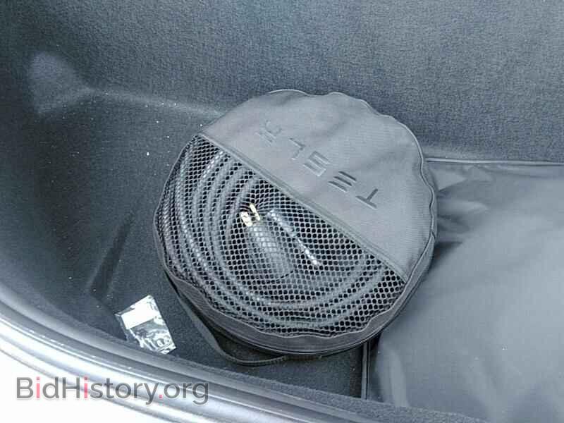 2016 Tesla Model X - VIN: 5YJXCAE49GF005877 - Photo 8