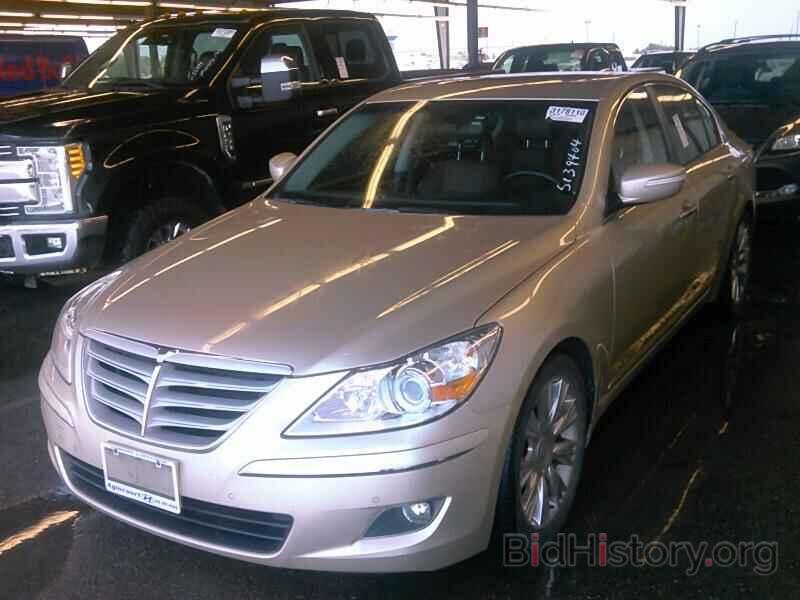 Photo KMHGC46EX9U062216 - Hyundai Genesis 2009