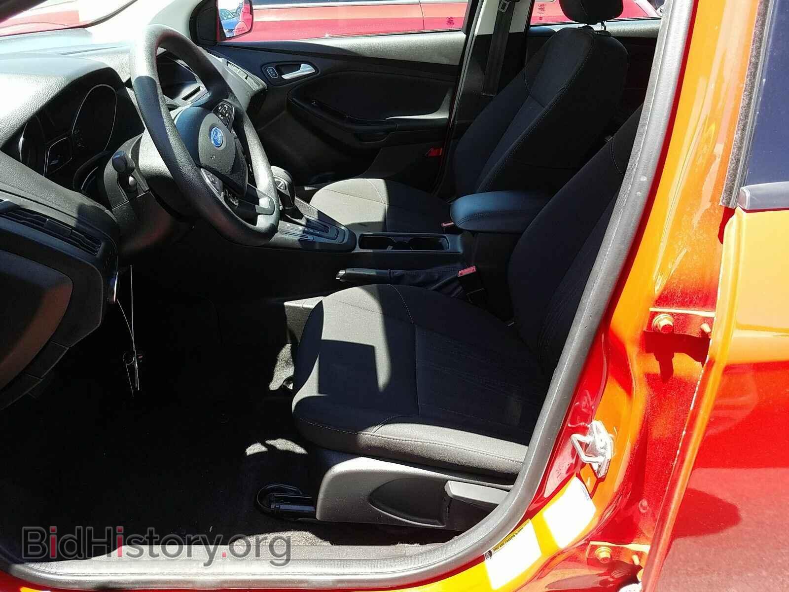 2017 Ford Focus - VIN: 1FADP3F23HL267527 - Фото 3