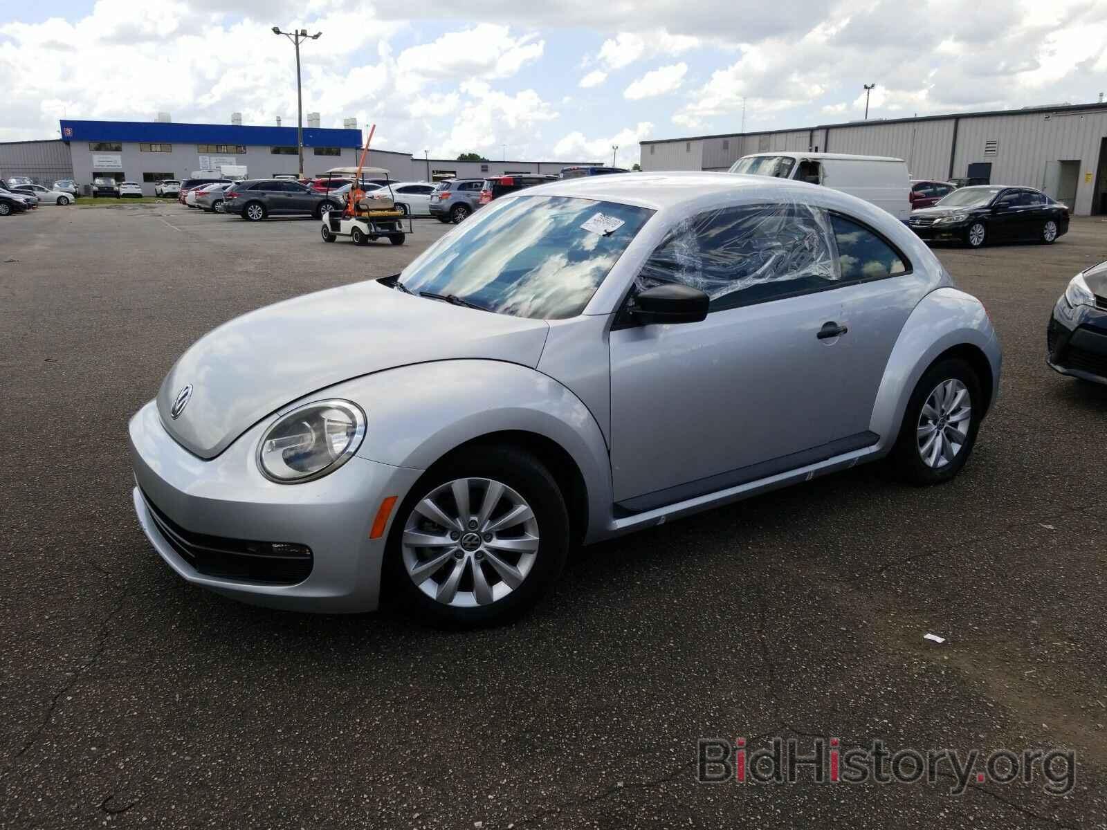 Photo 3VWFP7AT4EM629057 - Volkswagen Beetle Coupe 2014