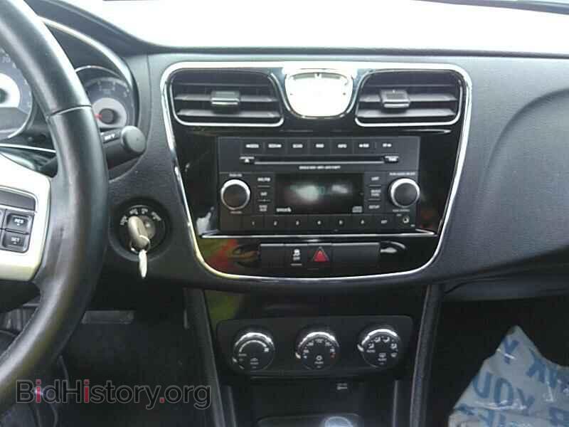 2013 Chrysler 200 - VIN: 1C3CCBBB7DN773074 - Фото 4