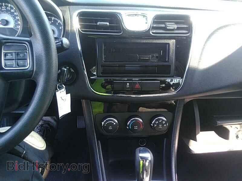 2013 Chrysler 200 - VIN: 1C3CCBAB8DN671509 - Photo 4