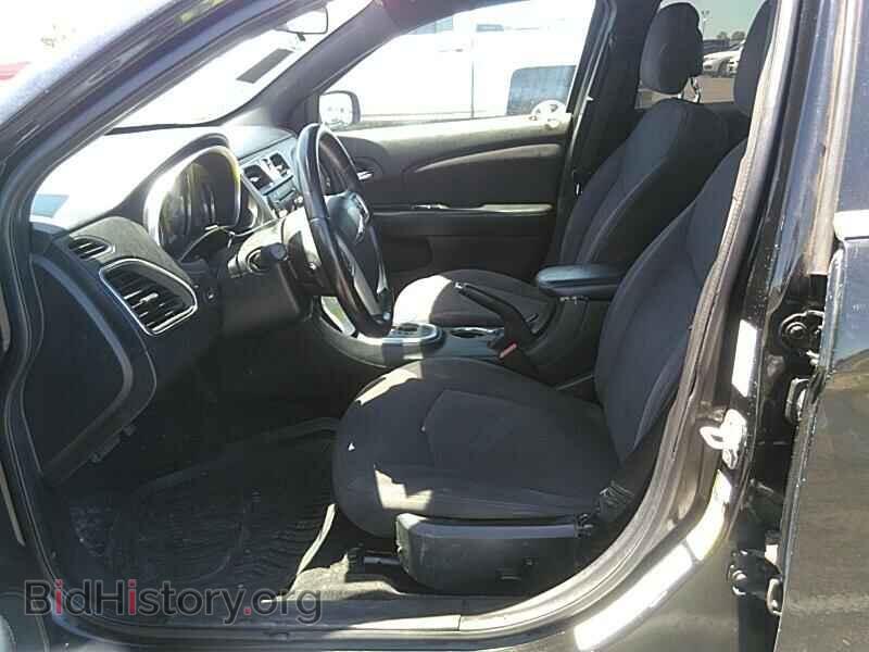 2013 Chrysler 200 - VIN: 1C3CCBBG0DN528595 - Photo 3