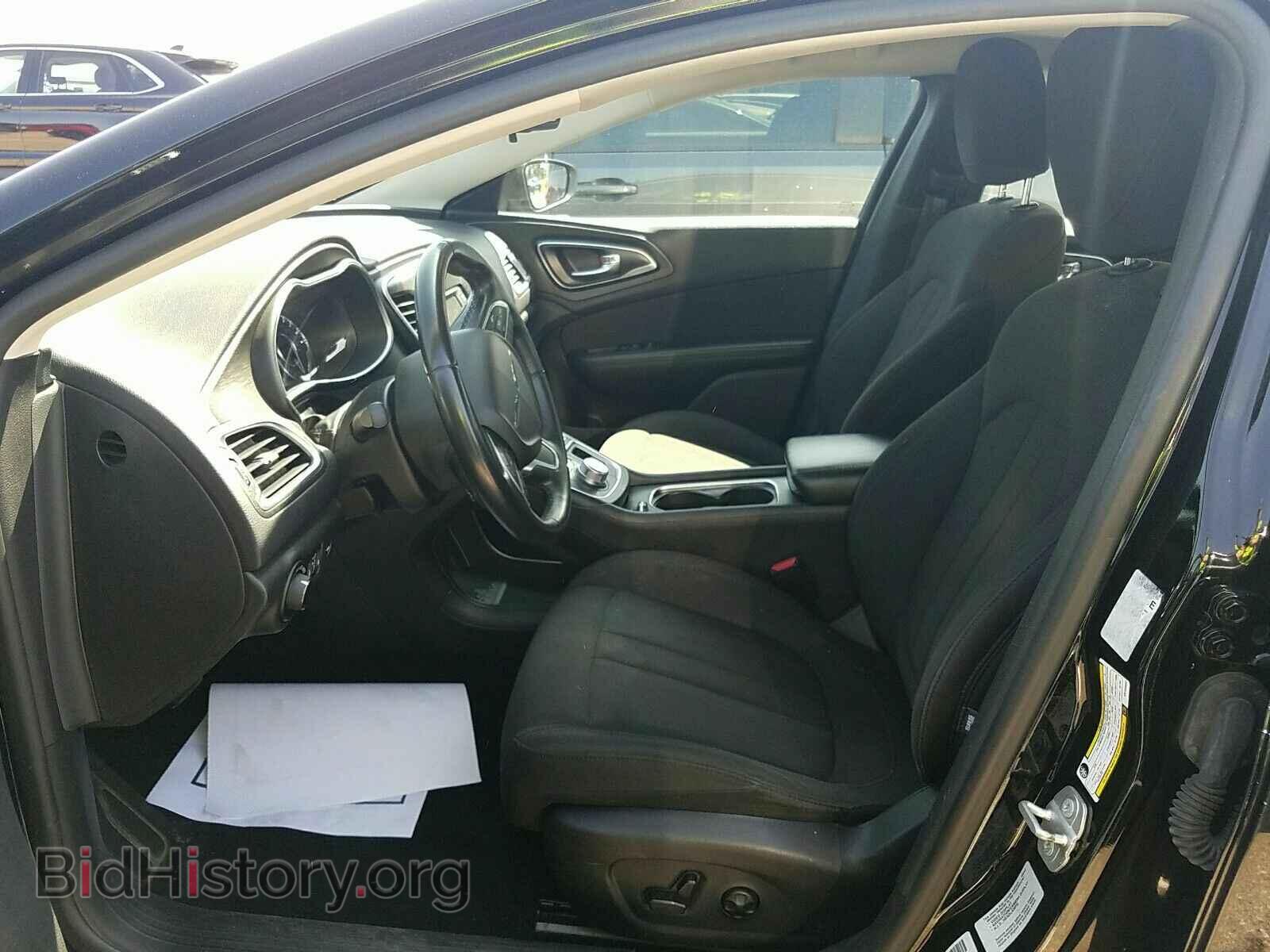 2016 Chrysler 200 - VIN: 1C3CCCAB9GN164502 - Фото 3