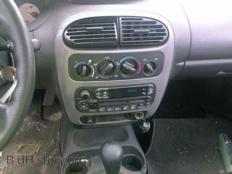 2002 Dodge Neon - VIN: 1B3ES56C42D643351 - Фото 4