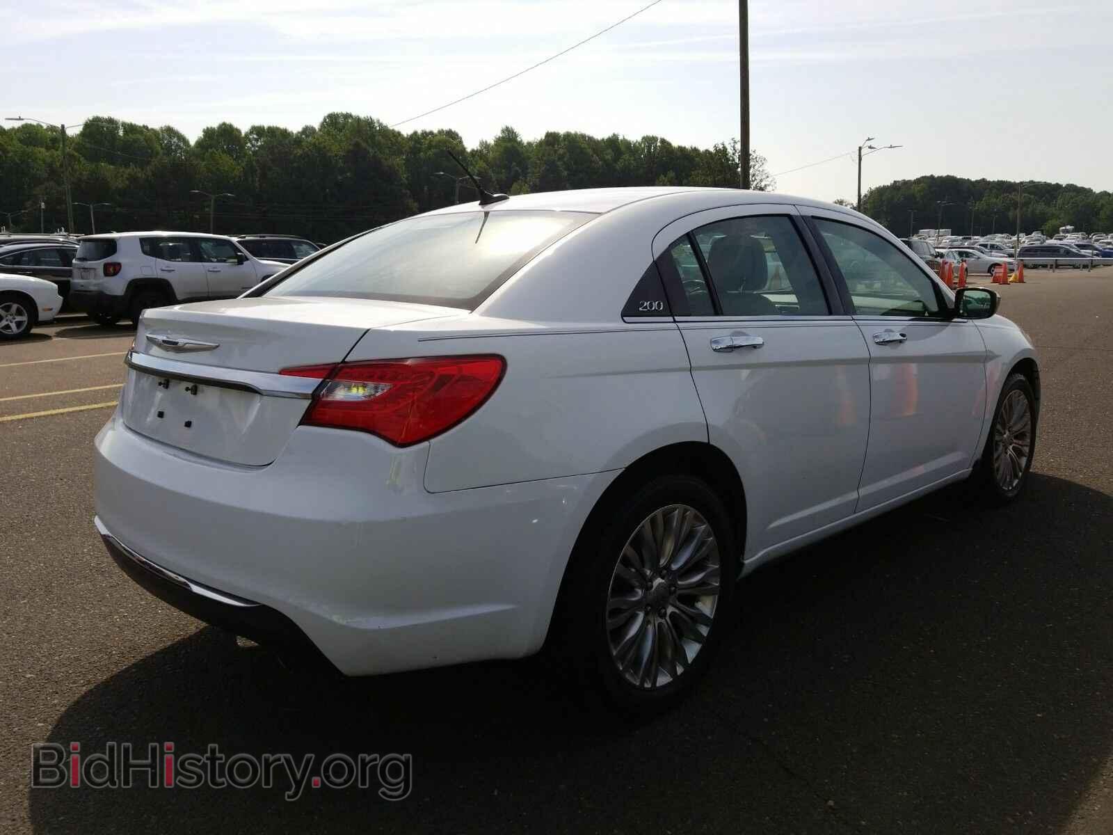 2012 Chrysler 200 - VIN: 1C3CCBCG2CN116823 - Фото 2