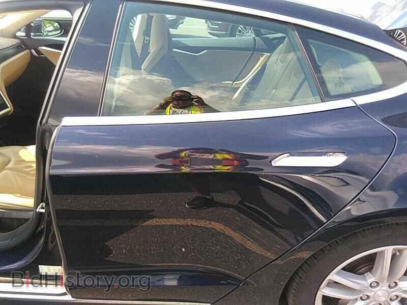 2014 Tesla Model S - VIN: 5YJSA1H10EFP55893 - Photo 20