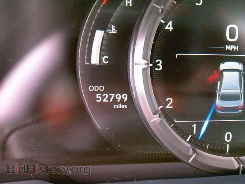2018 Lexus LS - VIN: JTHC51FF2J5000410 - Фото 5