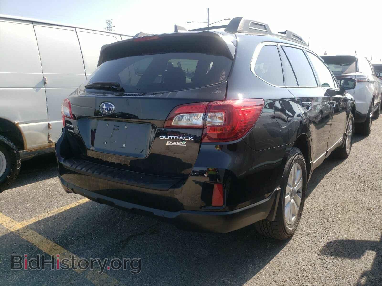 2017 Subaru Outback - VIN: 4S4BSAHC8H3379424 - Фото 2
