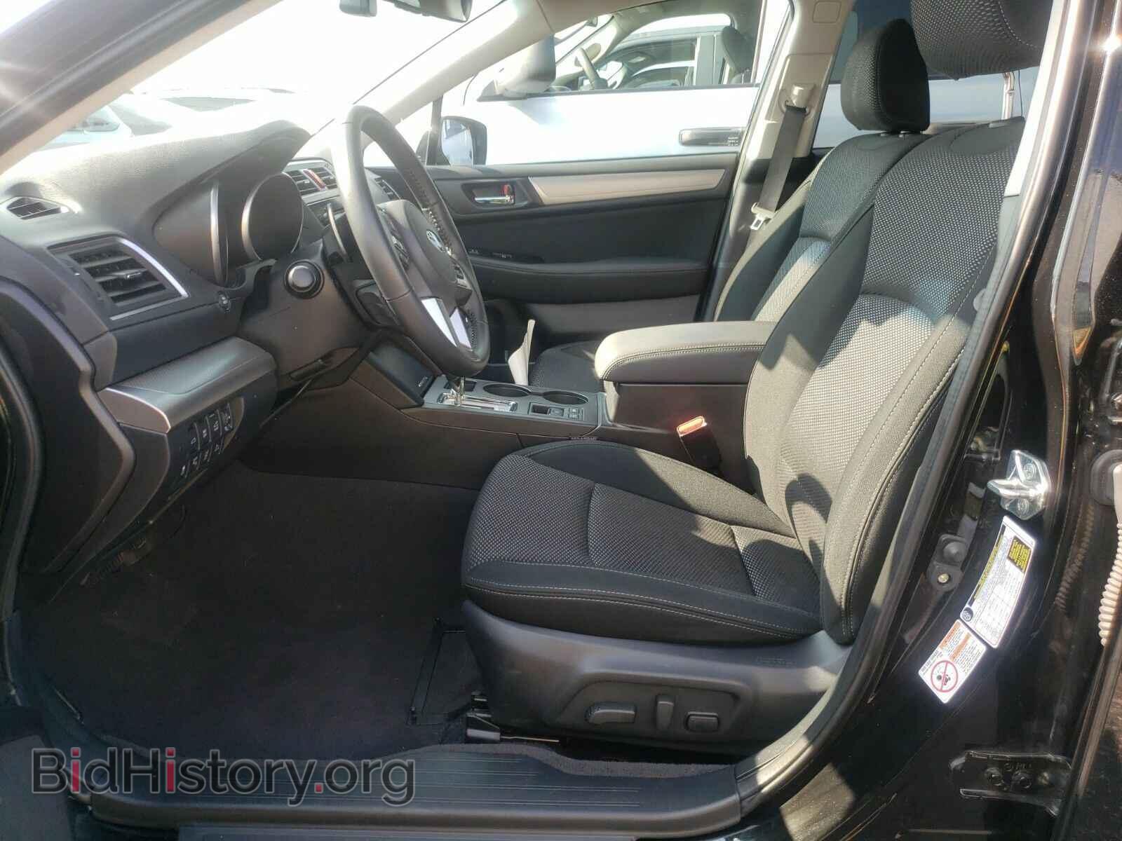 2017 Subaru Outback - VIN: 4S4BSAHC8H3379424 - Фото 3