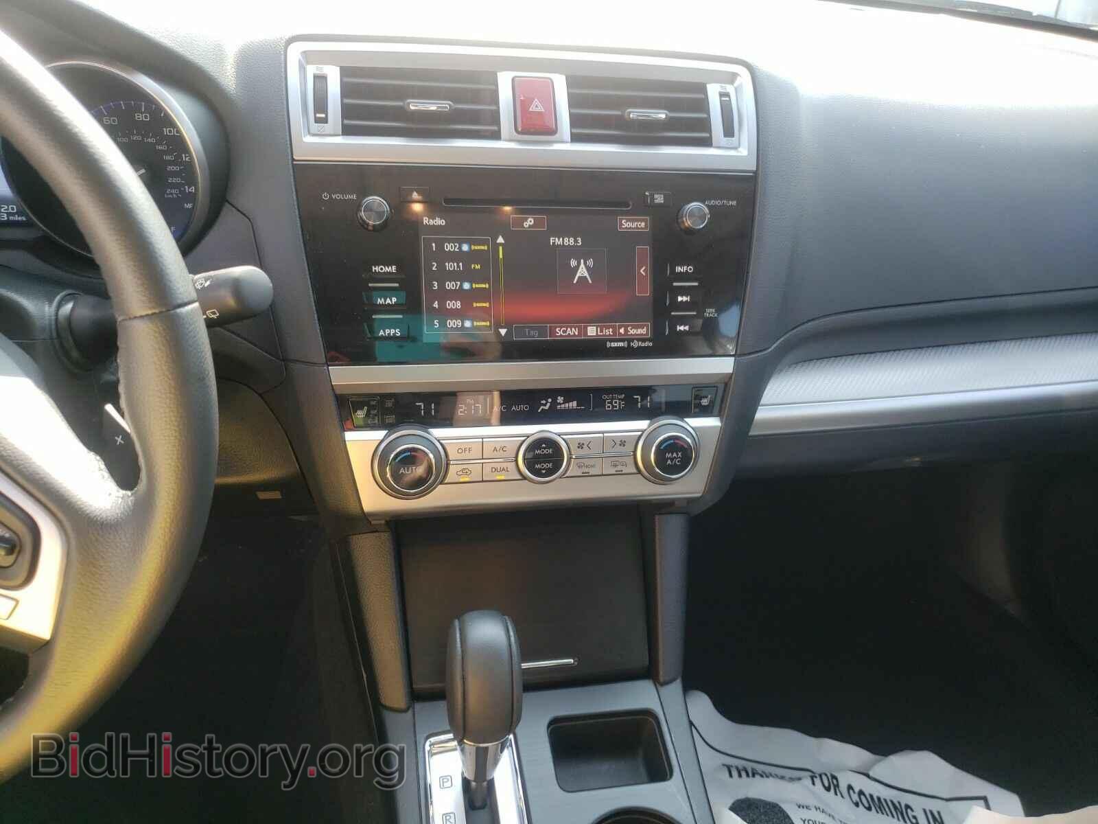 2017 Subaru Outback - VIN: 4S4BSAHC8H3379424 - Фото 4