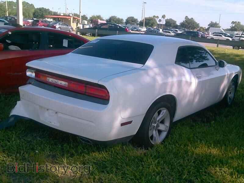 2014 Dodge Challenger - VIN: 2C3CDYAG5EH313029 - Photo 2