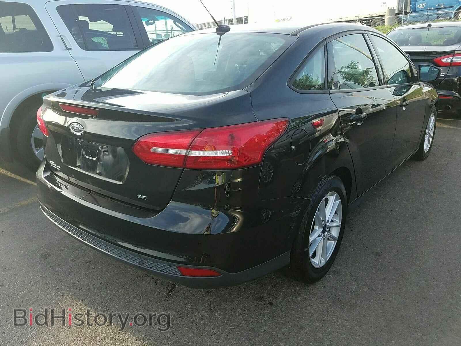 2015 Ford Focus - VIN: 1FADP3F27FL281380 - Photo 2