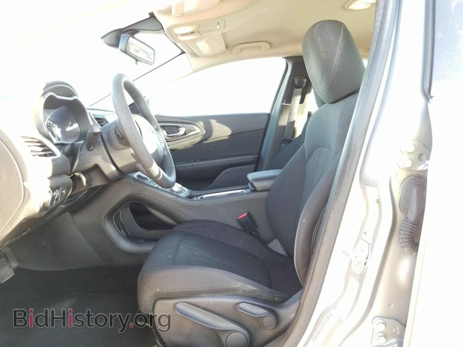 2016 Chrysler 200 - VIN: 1C3CCCAB0GN112434 - Photo 3
