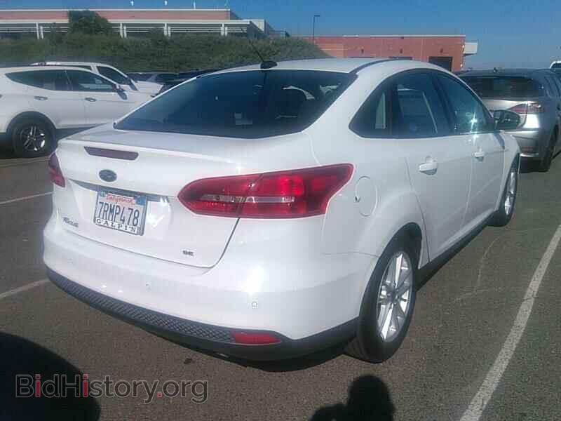 2016 Ford Focus - VIN: 1FADP3F25GL282903 - Photo 2