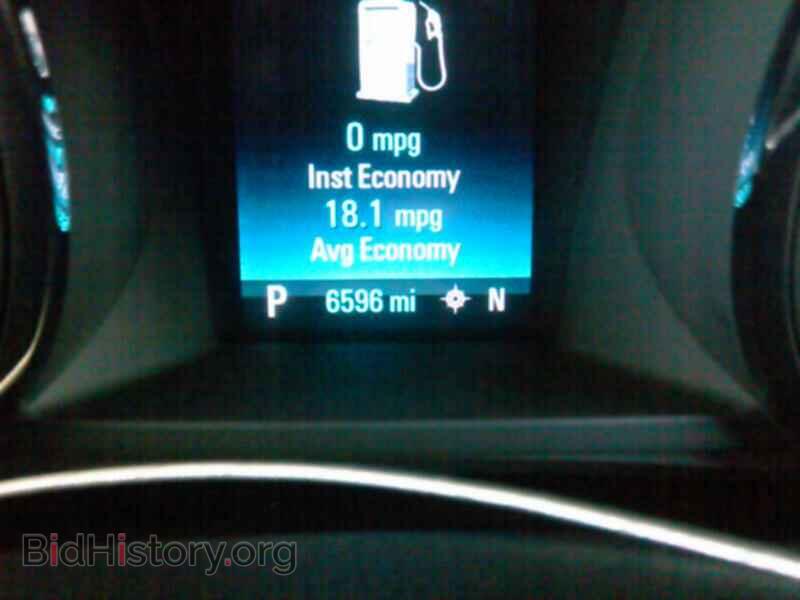 2017 Chevrolet SS - VIN: 6G3F15RW3HL300706 - Photo 5