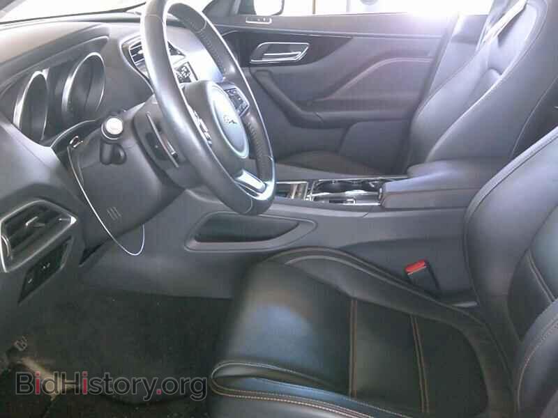 2017 Jaguar F-PACE - VIN: SADCK2BV3HA891455 - Фото 3