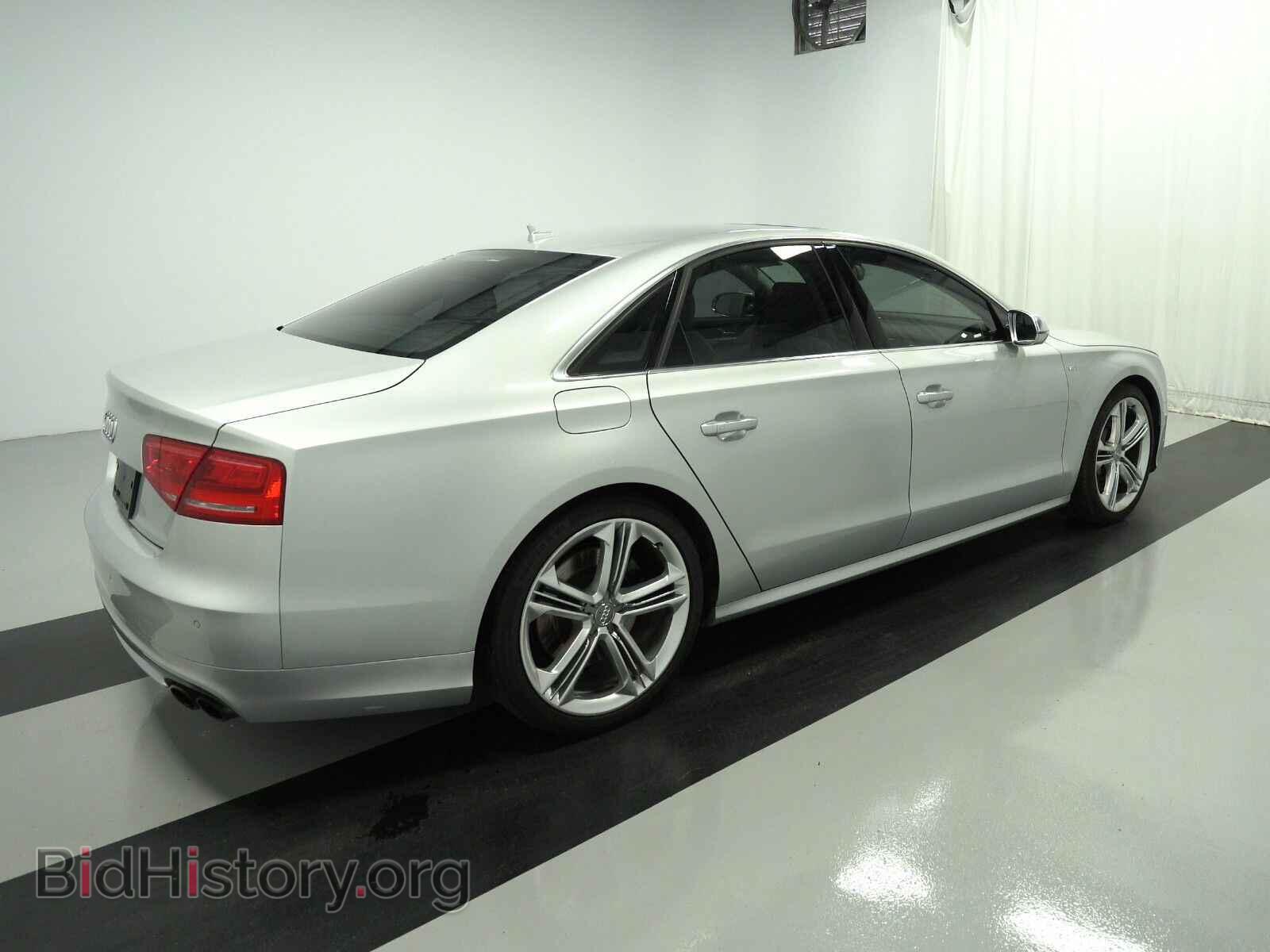 2014 Audi S8 - VIN: WAUD2AFD2EN005008 - Фото 4