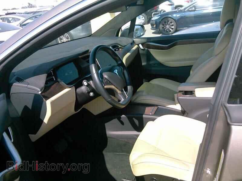 2016 Tesla Model X - VIN: 5YJXCBE29GF006712 - Photo 3