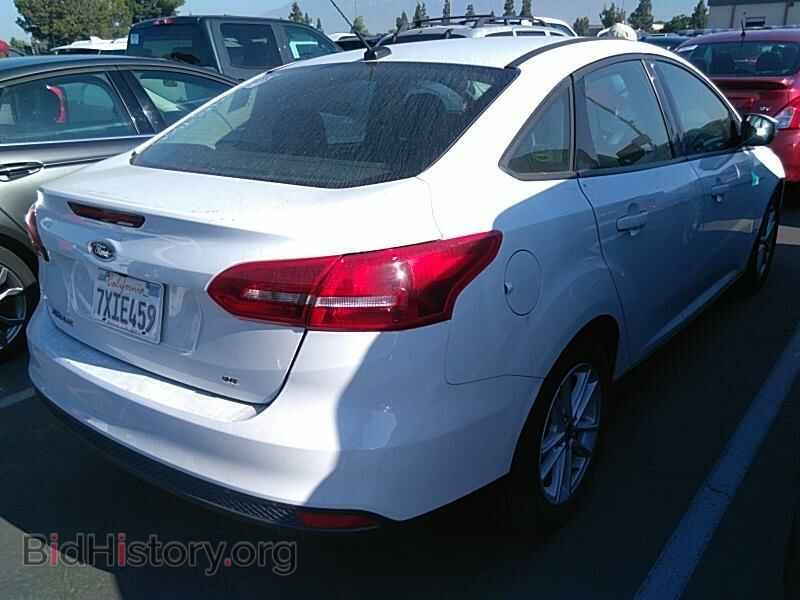 2017 Ford Focus - VIN: 1FADP3F24HL285387 - Фото 2