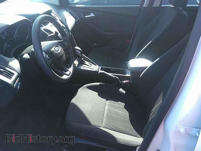 2017 Ford Focus - VIN: 1FADP3F24HL285387 - Фото 3