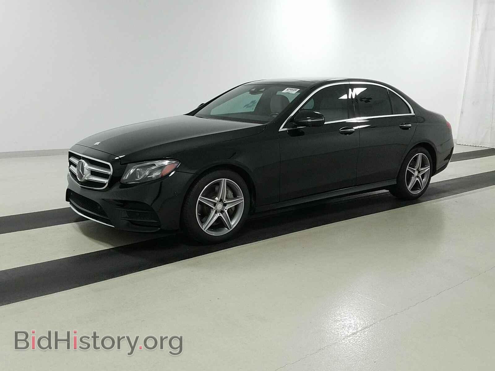 Photo WDDZF4JB8HA031859 - Mercedes-Benz E-Class 2017