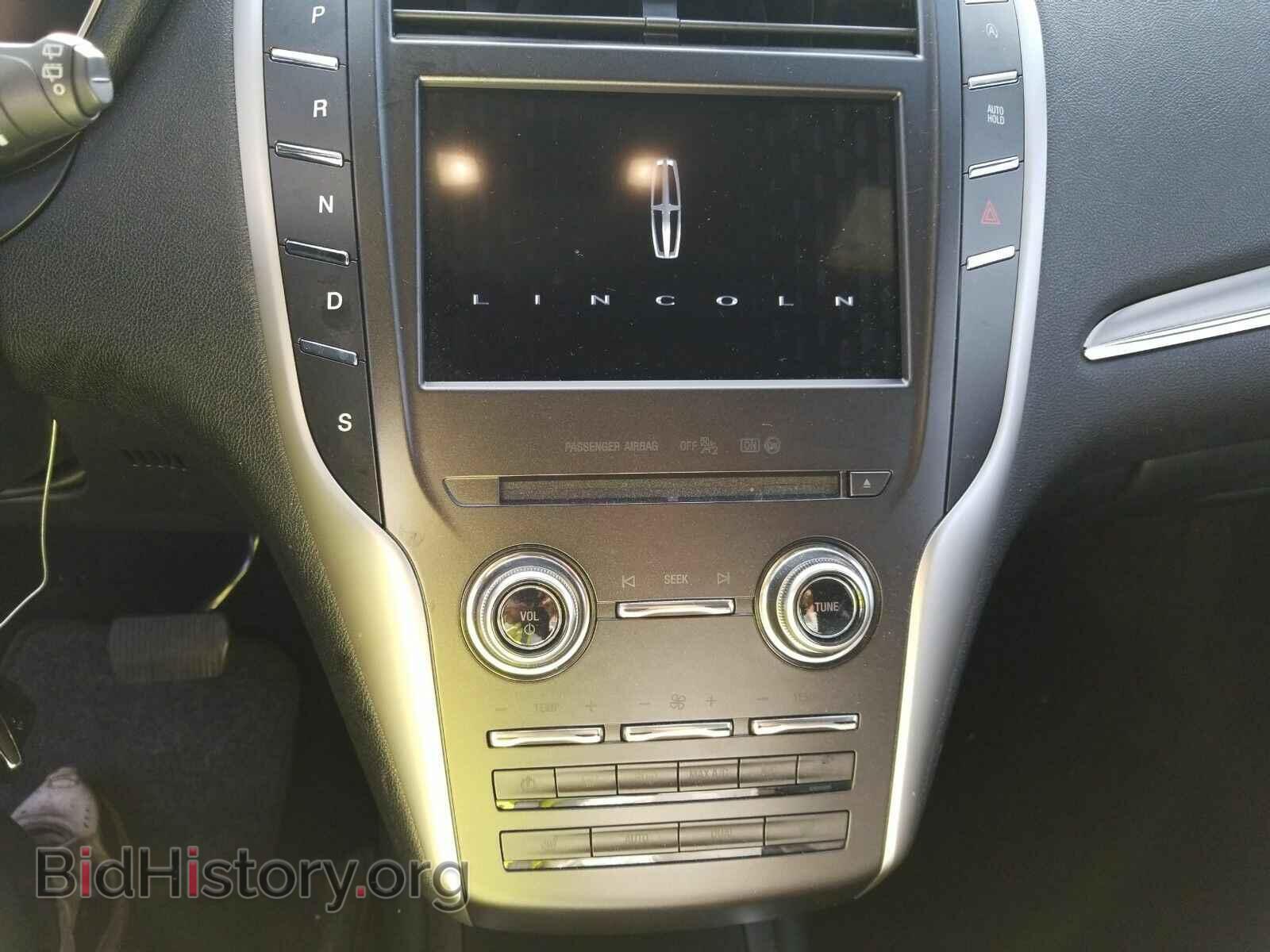 2017 Lincoln MKC - VIN: 5LMCJ2C94HUL03747 - Фото 4