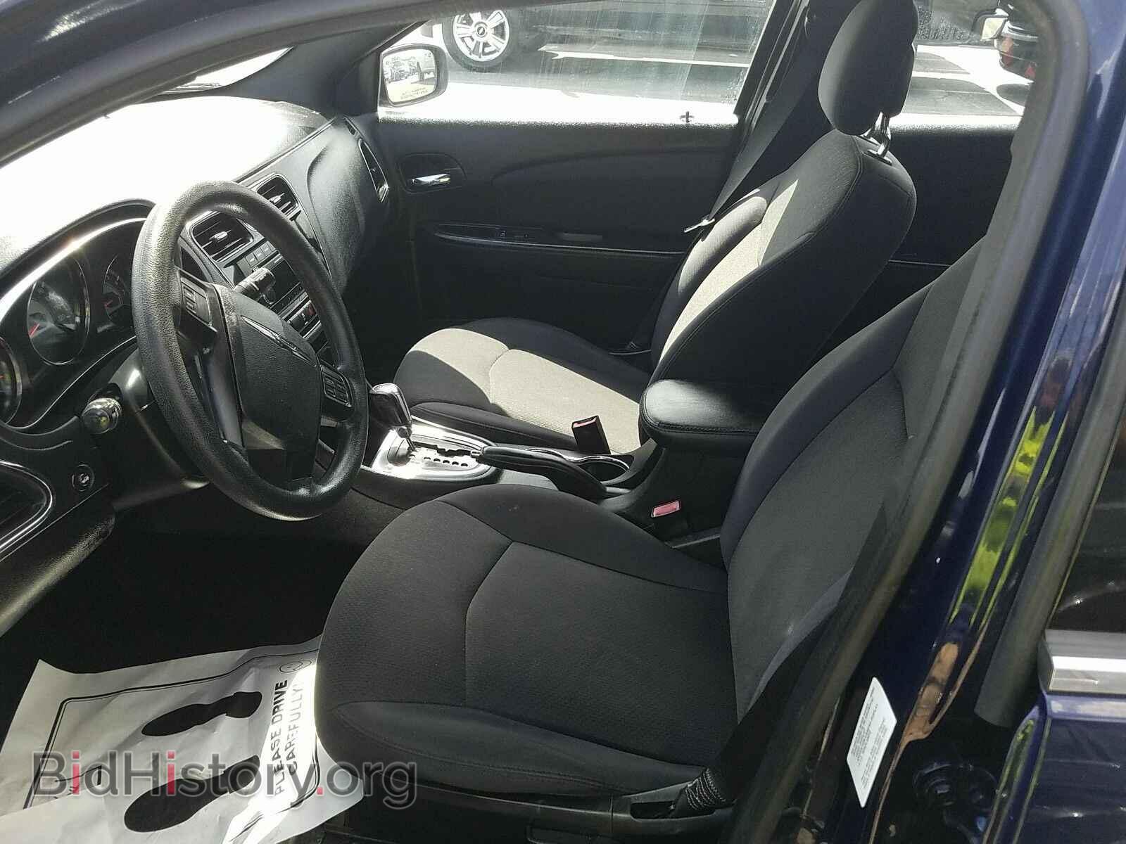2013 Chrysler 200 - VIN: 1C3CCBAB3DN641737 - Фото 3