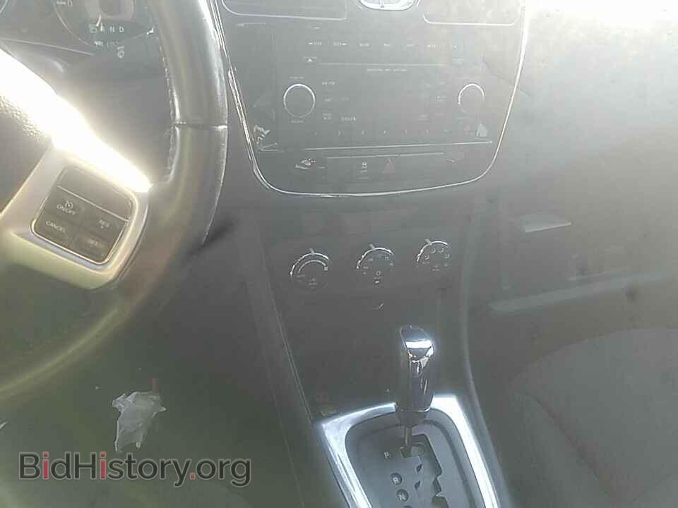 2013 Chrysler 200 - VIN: 1C3CCBBB2DN760989 - Фото 4