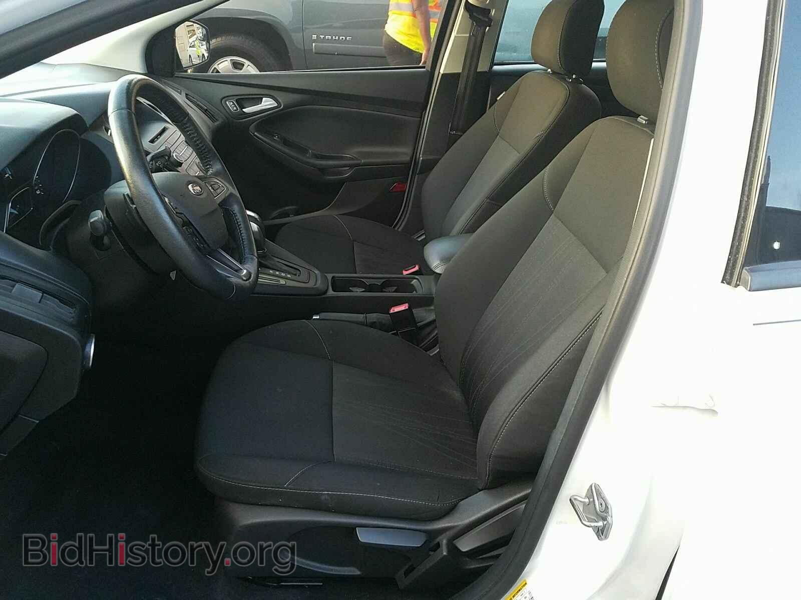 2015 Ford Focus - VIN: 1FADP3K23FL385015 - Photo 3