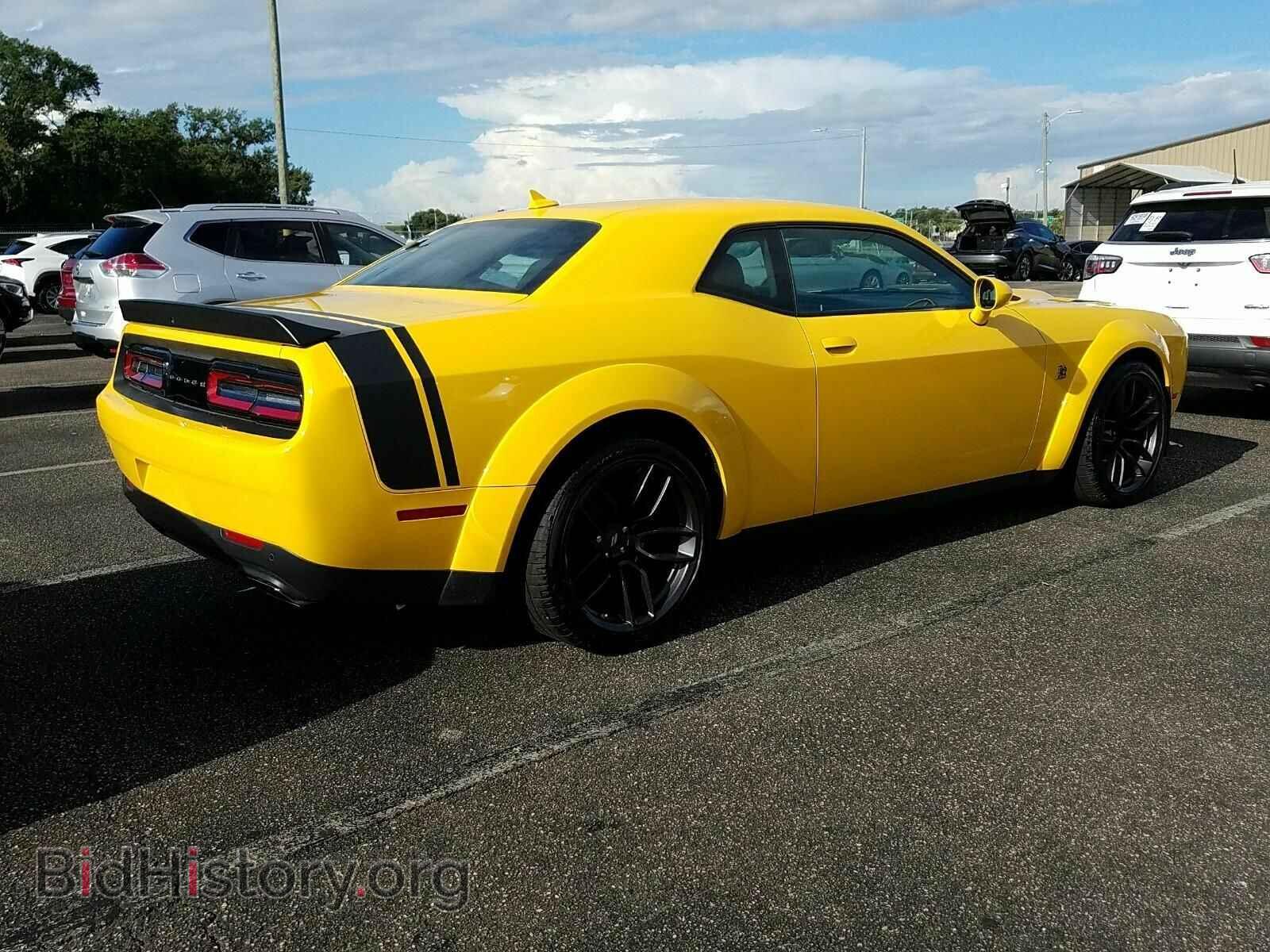 2019 Dodge Challenger - VIN: 2C3CDZFJ2KH500282 - Фото 2