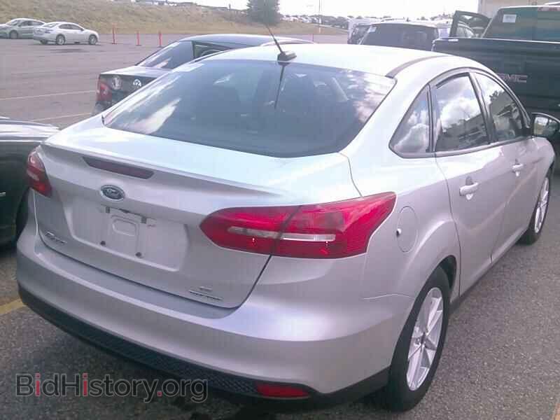 2016 Ford Focus - VIN: 1FADP3F28GL285665 - Photo 2
