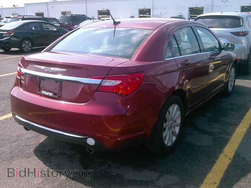 2013 Chrysler 200 - VIN: 1C3CCBBG7DN527752 - Фото 2