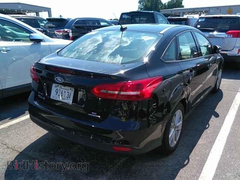 2016 Ford Focus - VIN: 1FADP3F23GL247745 - Photo 2