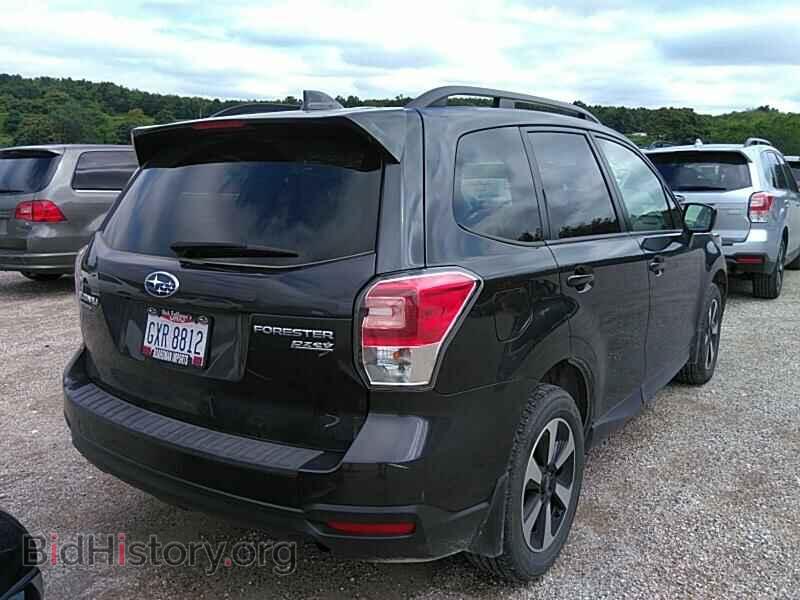 2017 Subaru Forester - VIN: JF2SJAEC0HH431077 - Фото 2