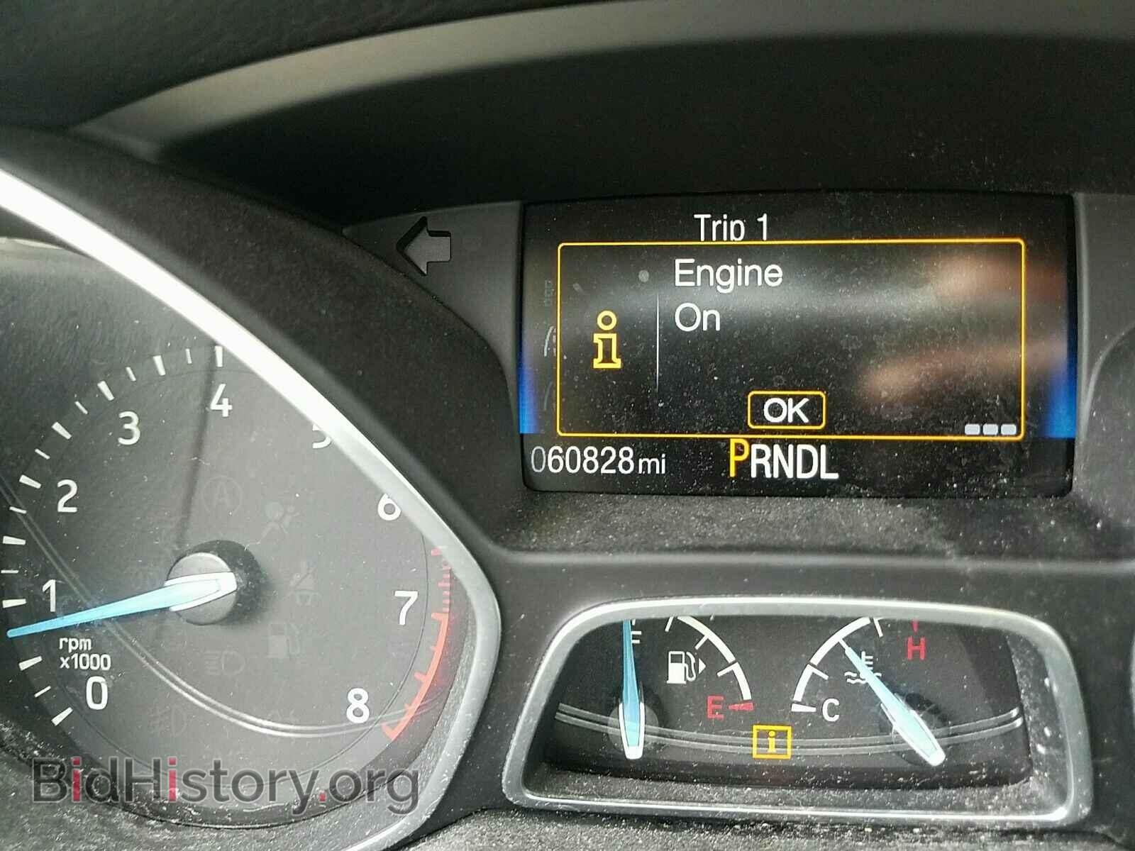 2016 Ford Focus - VIN: 1FADP3E22GL391255 - Photo 5