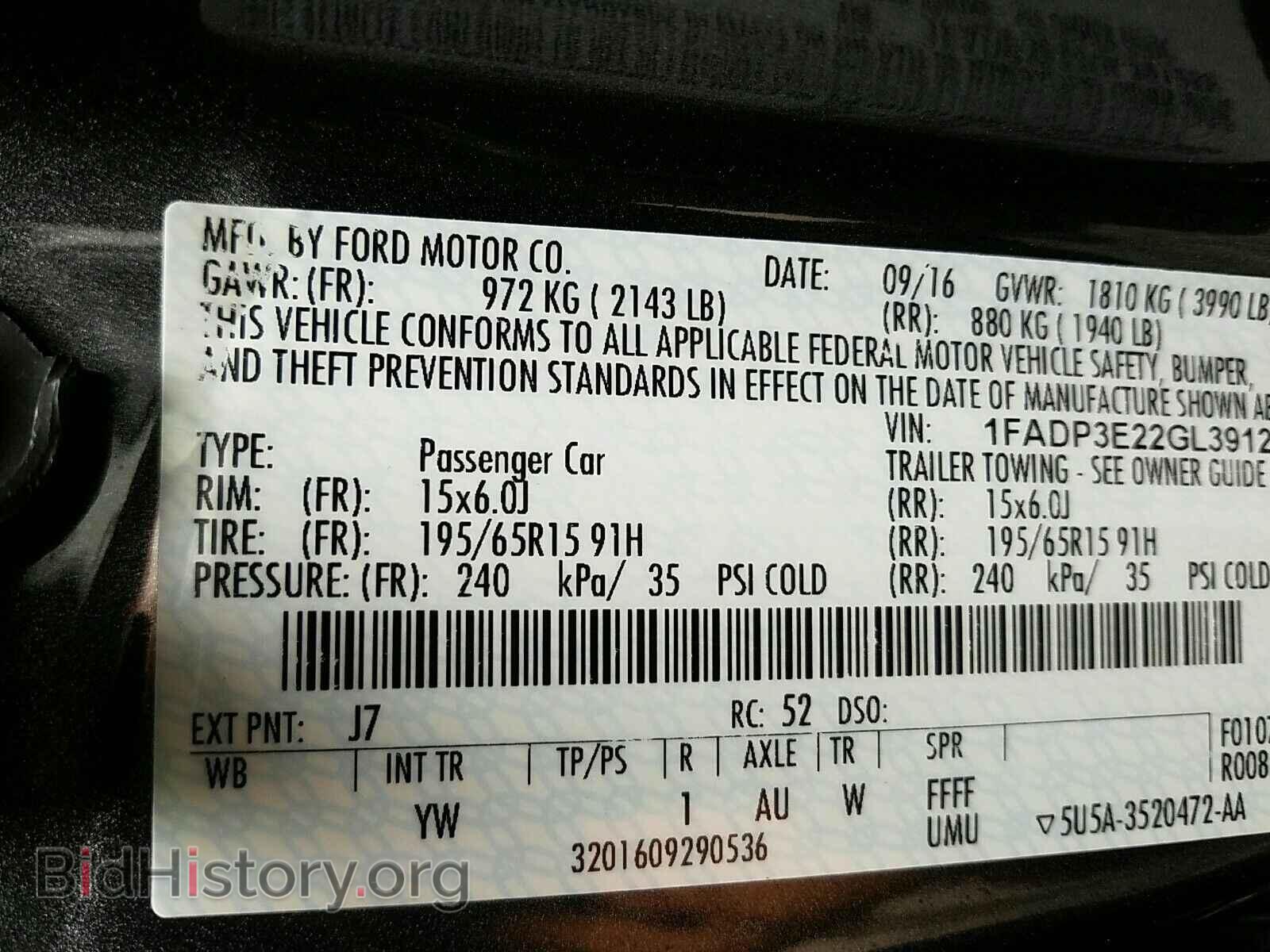 2016 Ford Focus - VIN: 1FADP3E22GL391255 - Photo 6
