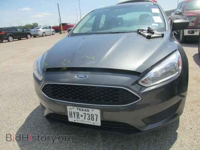 2016 Ford Focus - VIN: 1FADP3E22GL391255 - Photo 9
