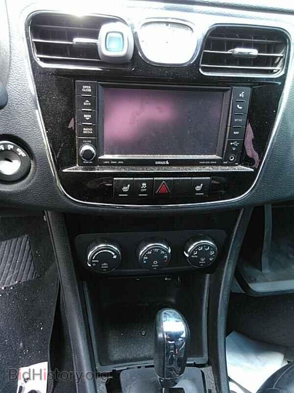 2012 Chrysler 200 - VIN: 1C3CCBCG4CN180457 - Фото 4