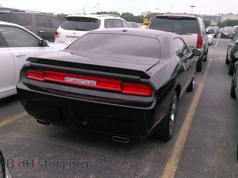 2014 Dodge Challenger - VIN: 2C3CDYAG0EH311138 - Фото 2
