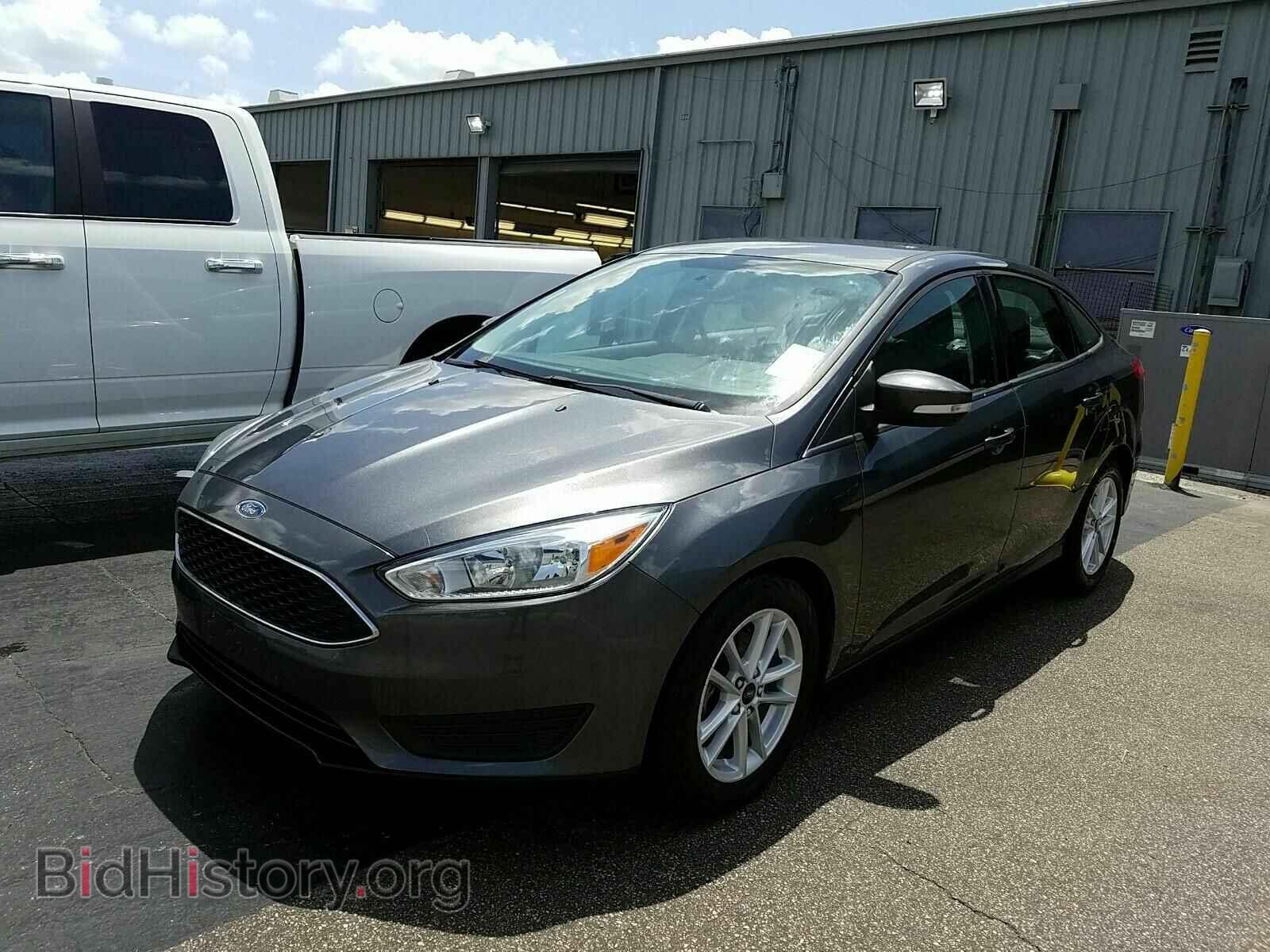 Фотография 1FADP3F22HL244370 - Ford Focus 2017
