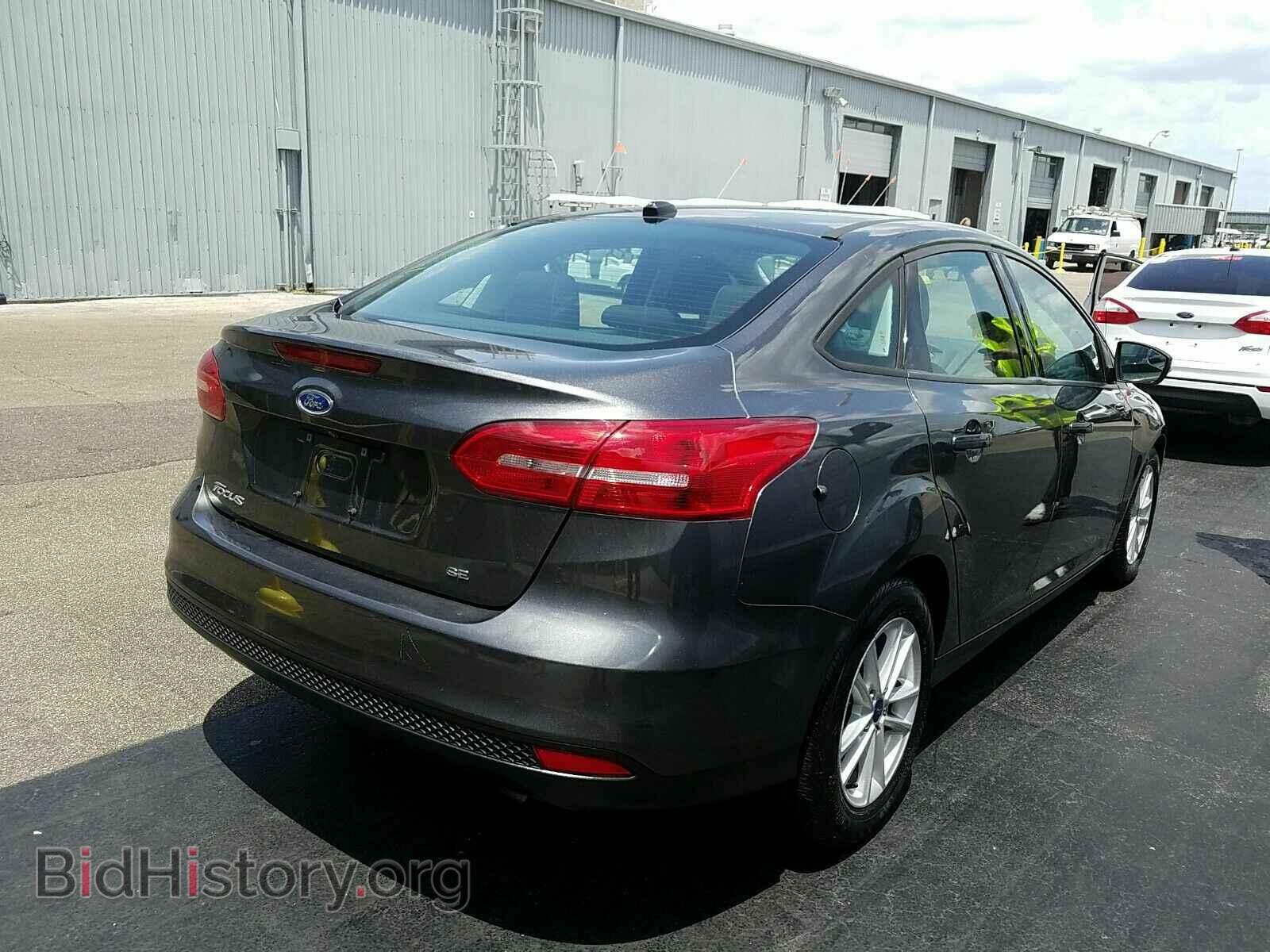 2017 Ford Focus - VIN: 1FADP3F22HL244370 - Фото 2