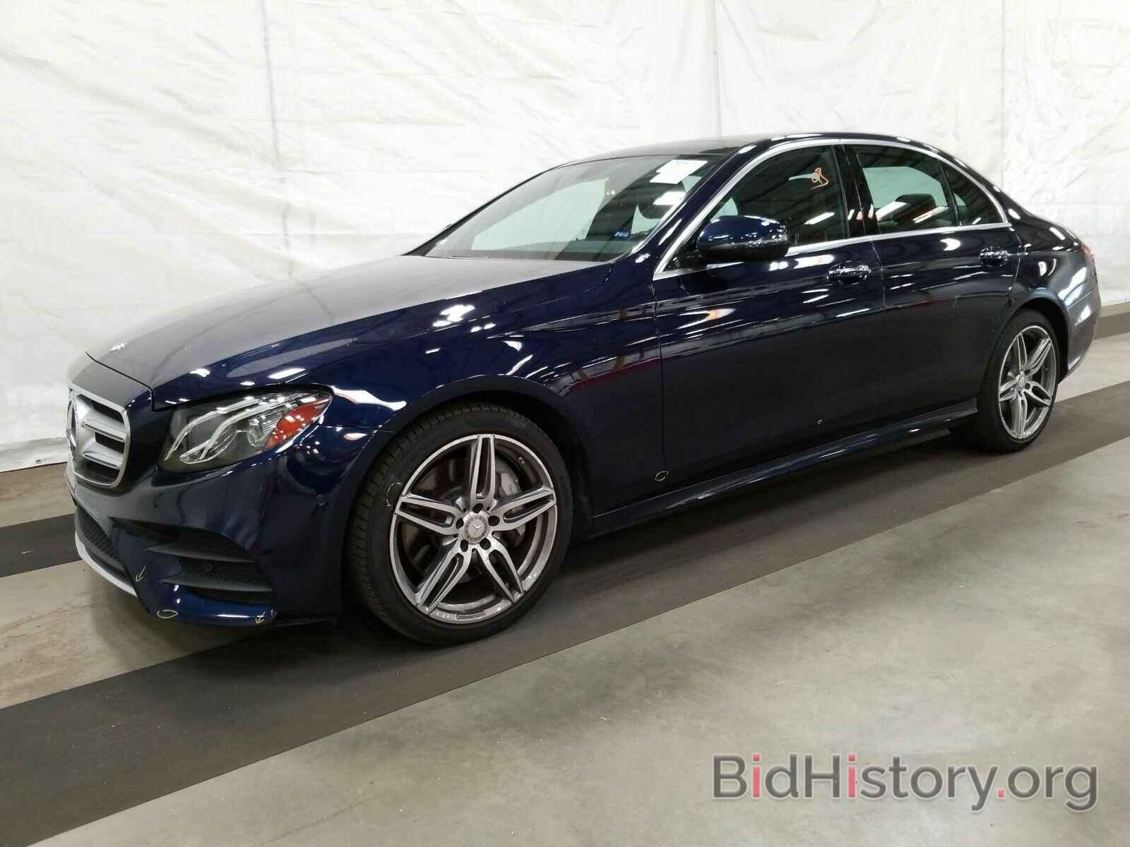 Photo WDDZF4JB8HA008064 - Mercedes-Benz E-Class 2017