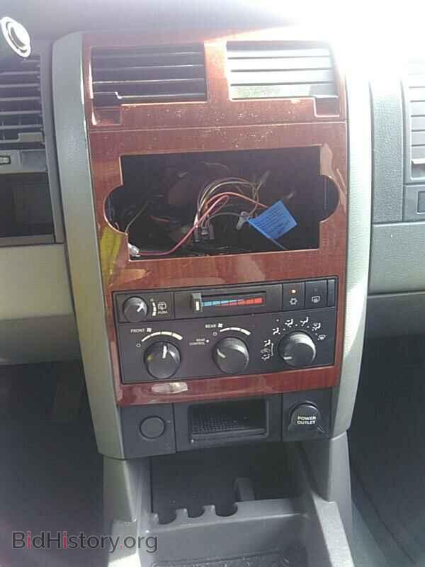 2005 Dodge Durango - VIN: 1D4HD48N25F527883 - Фото 4
