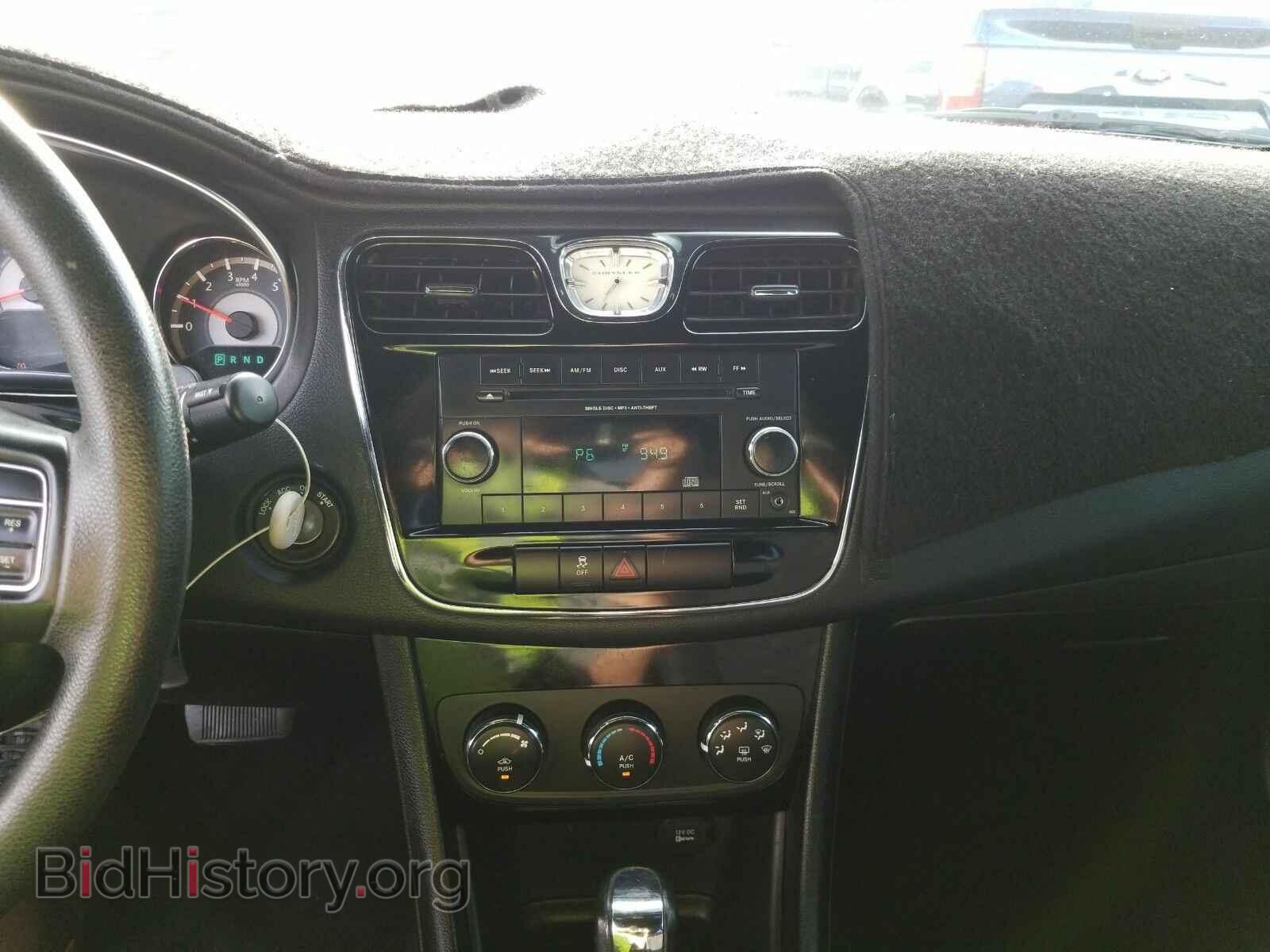 2013 Chrysler 200 - VIN: 1C3CCBAB1DN687003 - Фото 4